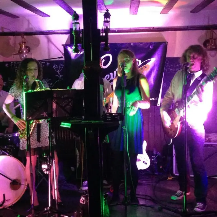 Brilliant gig all round...